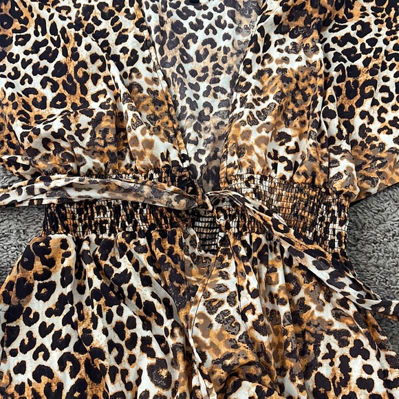 New without tags High/Low maxi dress cover up size S Tiger print - Picture 4 of 6